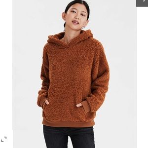 NWT American Eagle fuzzy sherpa hoodie size S